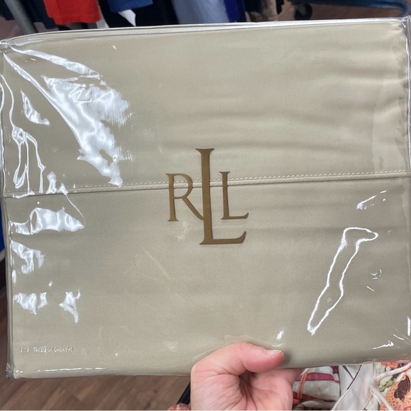 Ralph Lauren Twin Flat Sheet Classic British Taupe SUPIMA 350 Thread Count NEW. - Picture 6 of 6
